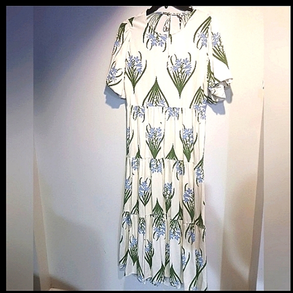 ZARA Cream Floral Dress - Picture 3 of 6